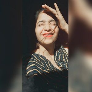 Meet your Posher, Divya